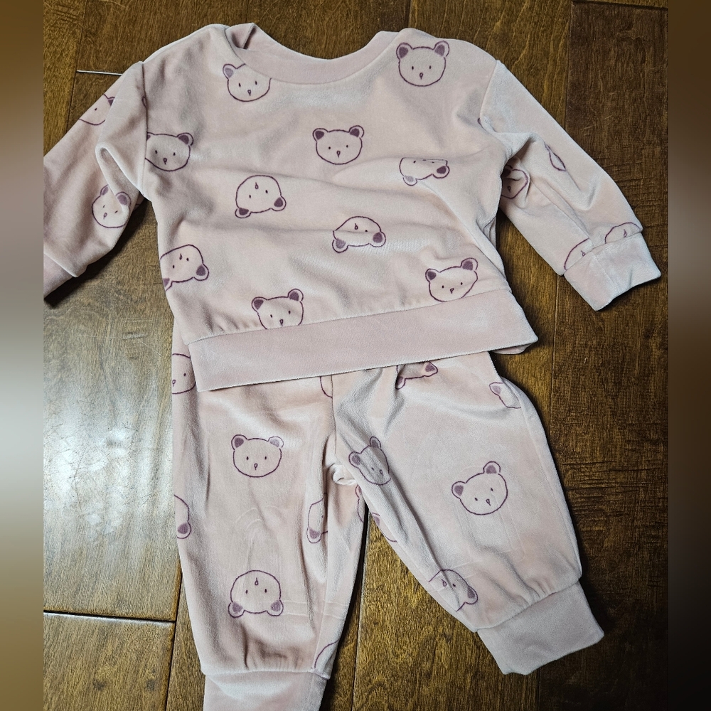 💝💝5/$25💝💝Carter's Pink Bear Print Baby Pajama Set